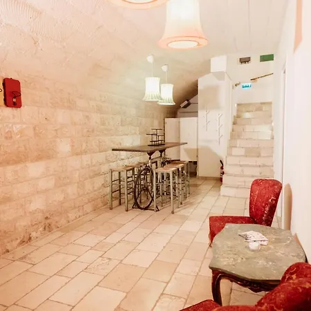 A Stare - Stone In The Historic Center - Apartment